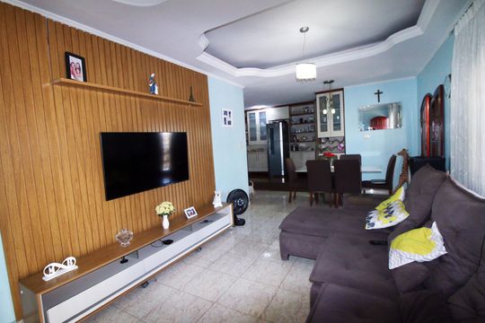 Casa à venda com 2 quartos, 110m² em Coelho Neto, Rio de Janeiro