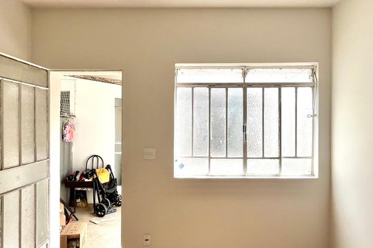 Sala de apartamento para alugar com 1 quarto, 30m² em Ipiranga, Belo Horizonte