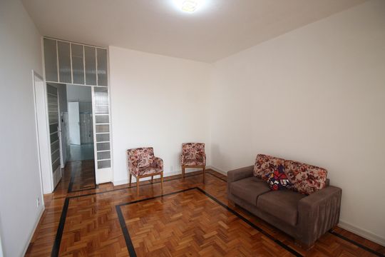 Casa à venda com 3 quartos, 370m² em Santa Maria, Belo Horizonte