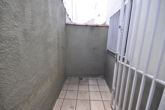 Quintal de casa à venda com 3 quartos, 165m² em Jardim Virginia Bianca, São Paulo