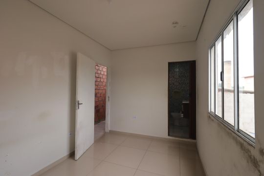 Suíte de casa à venda com 4 quartos, 100m² em Tamanduateí 8, Santo André