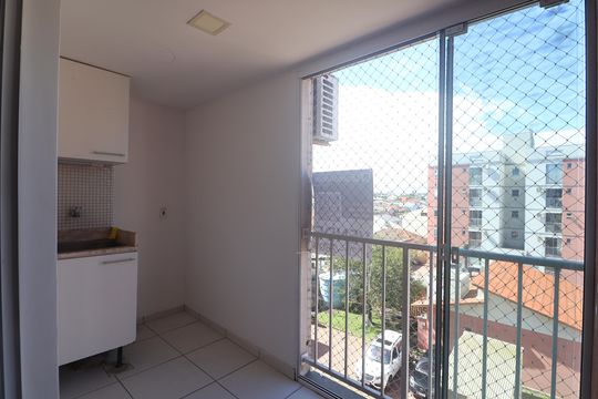 Sacada de apartamento para alugar com 2 quartos, 48m² em Fátima, Canoas