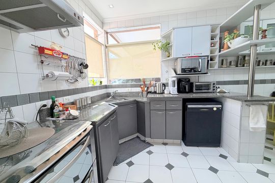 Cozinha de casa à venda com 3 quartos, 250m² em Santo Amaro, São Paulo