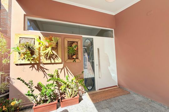 Garagem de casa à venda com 3 quartos, 250m² em Santo Amaro, São Paulo