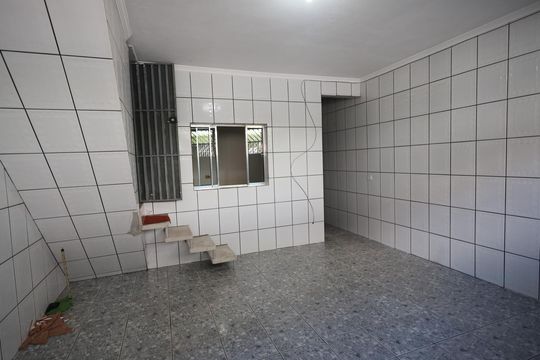 Garagem de casa à venda com 3 quartos, 120m² em Rochdale, Osasco