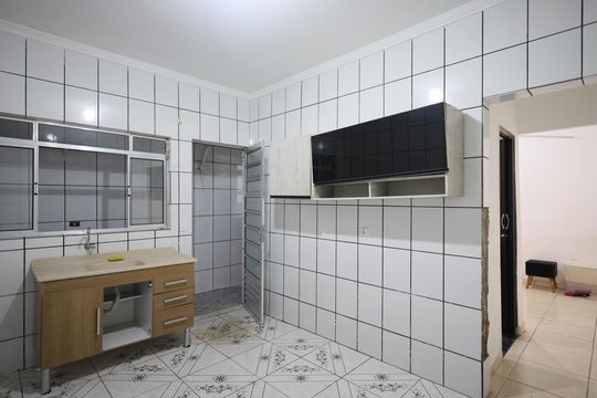 Cozinha 2 de casa à venda com 3 quartos, 120m² em Rochdale, Osasco