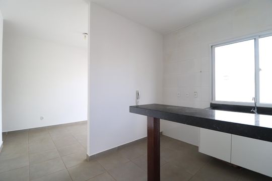 Sala de apartamento para alugar com 2 quartos, 56m² em Santa Mônica, Uberlândia