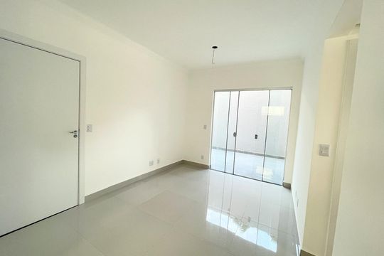Sala de apartamento à venda com 2 quartos, 65m² em Santa Branca, Belo Horizonte