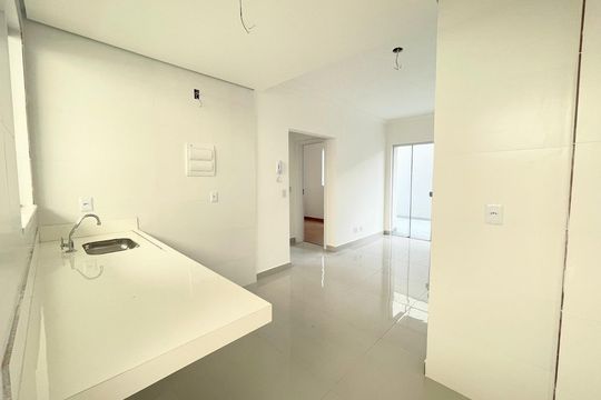 Cozinha de apartamento à venda com 2 quartos, 67m² em Santa Branca, Belo Horizonte