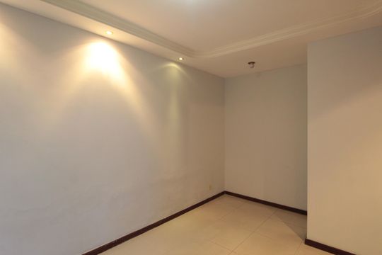 Sala de casa de condomínio à venda com 2 quartos, 78m² em Itapoã, Belo Horizonte