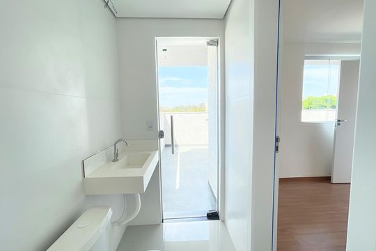 Banheiro de apartamento à venda com 3 quartos, 85m² em Santa Branca, Belo Horizonte