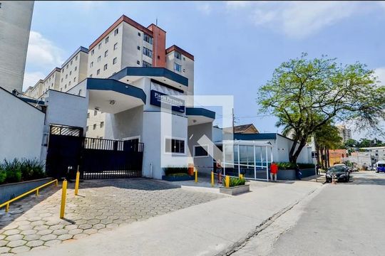 Fachada do Prédio  de apartamento para alugar com 2 quartos, 50m² em Centro, Guarulhos
