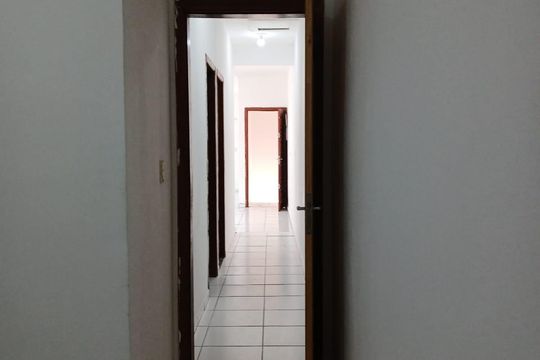 Corredor de casa para alugar com 2 quartos, 65m² em São José do Rio Preto, Praia Grande