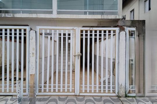 Fachada de casa para alugar com 2 quartos, 65m² em São José do Rio Preto, Praia Grande