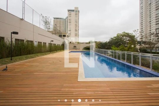 Apartamento para alugar com 3 quartos, 160m² em Santo Amaro, São Paulo