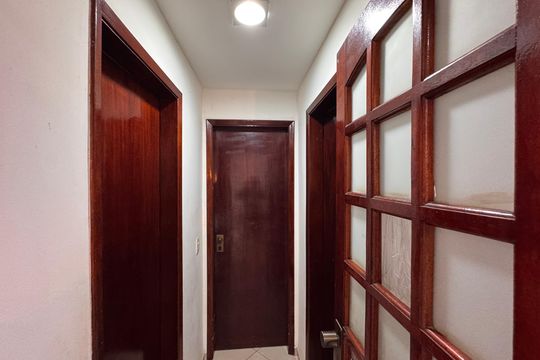 Corredor de apartamento para alugar com 2 quartos, 115m² em Recreio dos Bandeirantes, Rio de Janeiro