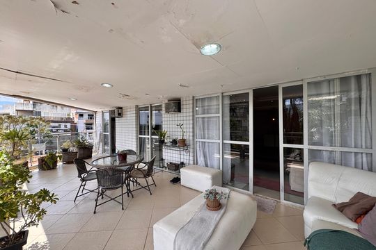 Varanda de apartamento para alugar com 2 quartos, 115m² em Recreio dos Bandeirantes, Rio de Janeiro