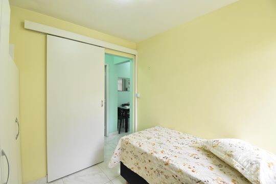 Quarto 2 de apartamento para alugar com 2 quartos, 51m² em Boa Vista, Curitiba