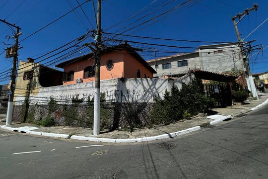 Fachada de casa à venda com 2 quartos, 309m² em Jardim Piratininga, São Paulo