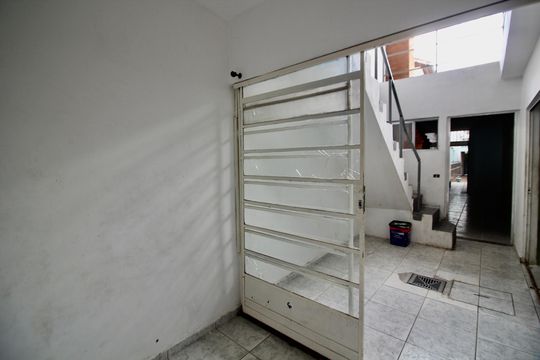 Quarto de serviço de casa para alugar com 2 quartos, 100m² em Parque Boturussu, São Paulo