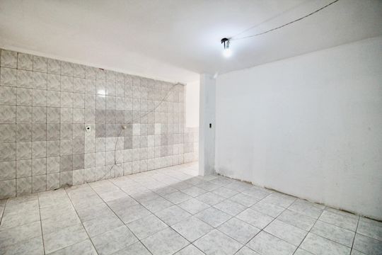 Sala de casa para alugar com 2 quartos, 100m² em Parque Boturussu, São Paulo