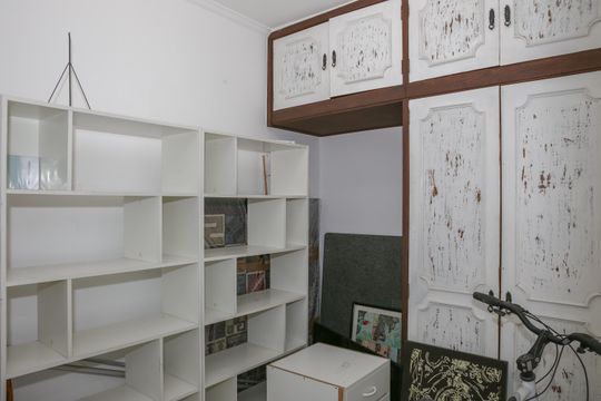 Quarto e Banheiro de serviço de apartamento para alugar com 3 quartos, 121m² em Perdizes, São Paulo