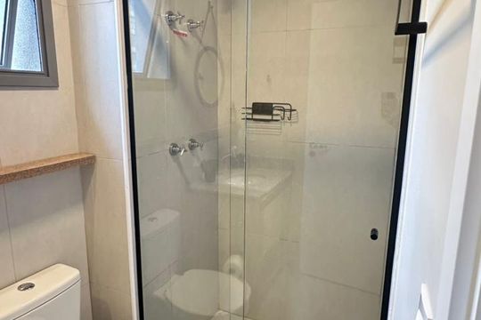 Banheiro de kitnet/studio para alugar com 1 quarto, 25m² em Vila Olímpia, São Paulo