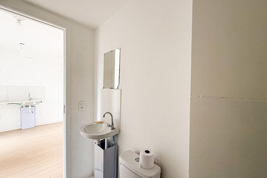 Banheiro de apartamento para alugar com 2 quartos, 29m² em Jardim Jaragua (sao Domingos), São Paulo