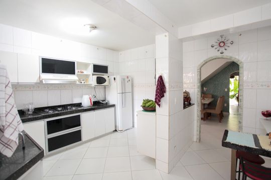 Cozinha e Área de Serviço de casa à venda com 3 quartos, 242m² em Tropical, Contagem