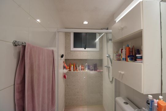 Banheiro social  de apartamento à venda com 3 quartos, 91m² em Freguesia (jacarepaguá), Rio de Janeiro