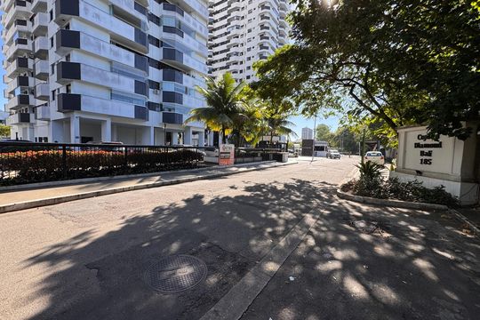 Fachada de apartamento à venda com 3 quartos, 80m² em Barra da Tijuca, Rio de Janeiro