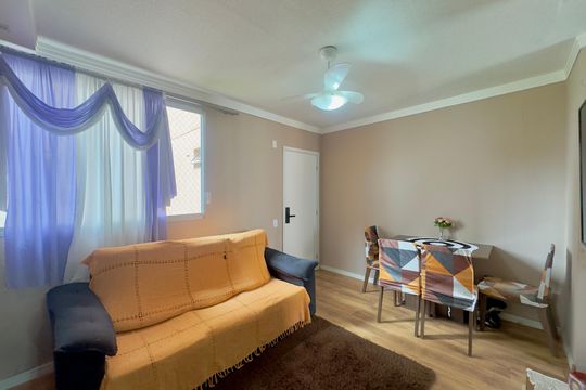 Sala de apartamento à venda com 2 quartos, 50m² em Vila Alzira, Guarulhos