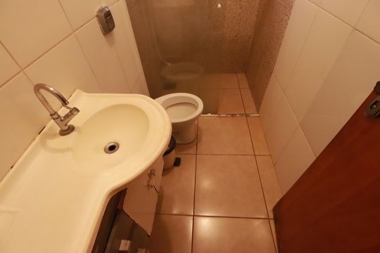 Banheiro  de casa para alugar com 4 quartos, 350m² em Jardim Manoel Penna, Ribeirão Preto