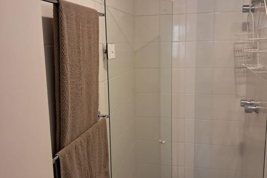 Banheiro  de apartamento para alugar com 1 quarto, 30m² em Vila Uberabinha, São Paulo