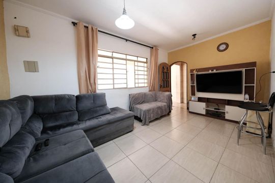 Sala de casa à venda com 4 quartos, 150m² em Conjunto Habitacional Padre Jose de Anchieta, São Paulo