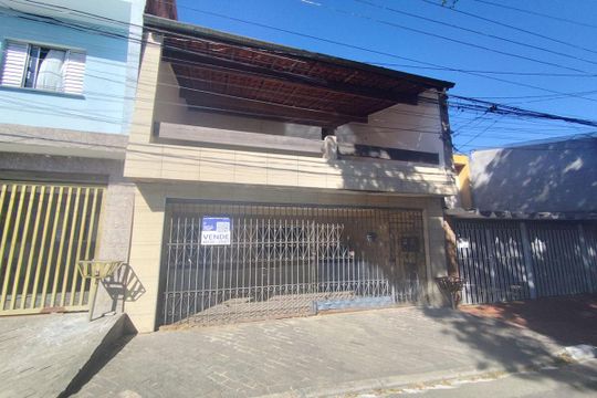 Fachada de casa à venda com 4 quartos, 150m² em Conjunto Habitacional Padre Jose de Anchieta, São Paulo