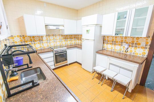 Cozinha de casa para alugar com 4 quartos, 360m² em Liberdade, Belo Horizonte