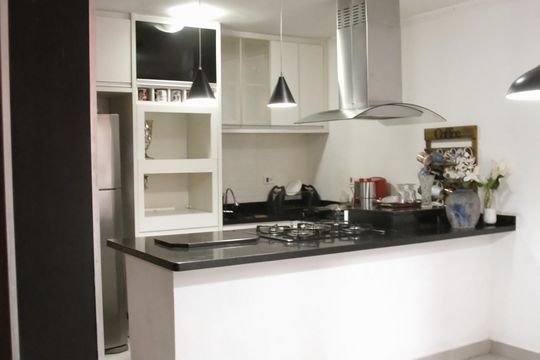 Sala 1 de casa para alugar com 3 quartos, 100m² em Jardim das Flores, São Paulo