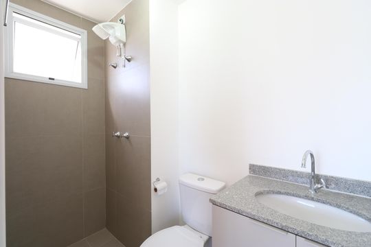 Banheiro  de apartamento para alugar com 1 quarto, 27m² em Pompeia, São Paulo
