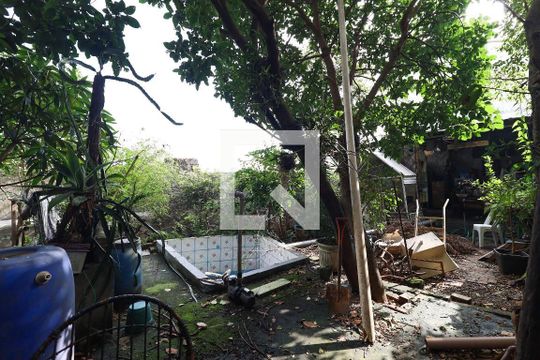 Casa à venda com 8 quartos, 350m² em Vila Maria Alta, São Paulo
