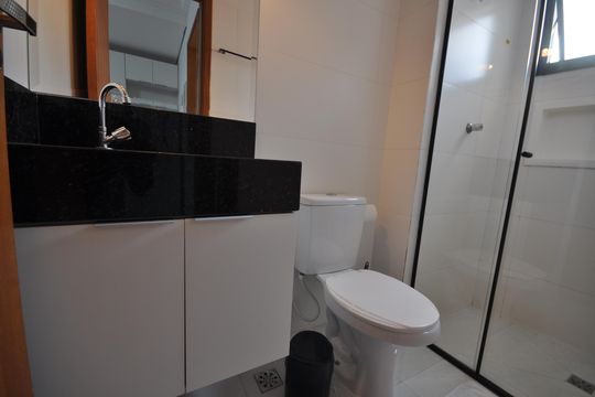 Banheiro de apartamento para alugar com 1 quarto, 27m² em Vila Gustavo, São Paulo
