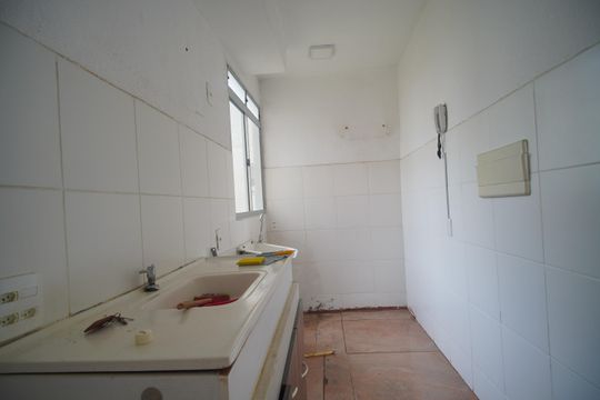 Cozinha  de apartamento para alugar com 2 quartos, 48m² em Santos Dumont, São Leopoldo