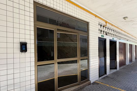 Área comum de apartamento para alugar com 1 quarto, 40m² em Embaré, Santos
