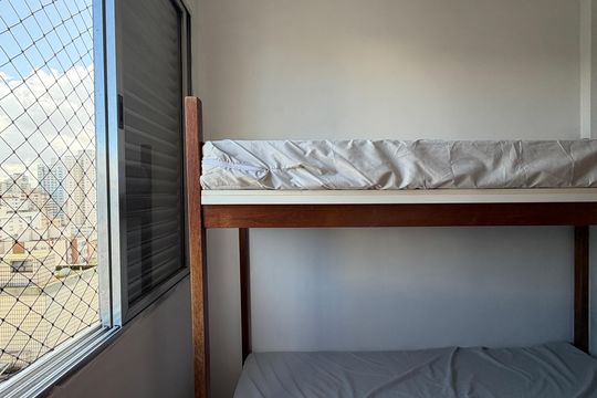 Quarto de apartamento para alugar com 1 quarto, 40m² em Embaré, Santos