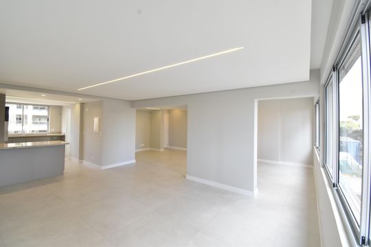 Sala de apartamento à venda com 3 quartos, 139m² em Juvevê, Curitiba
