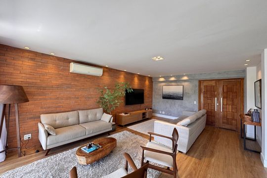 Sala de casa de condomínio para alugar com 4 quartos, 224m² em Recreio dos Bandeirantes, Rio de Janeiro