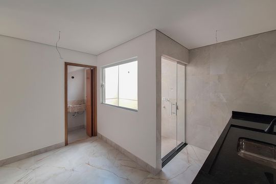Cozinha de casa de condomínio à venda com 2 quartos, 86m² em Água Fria, São Paulo