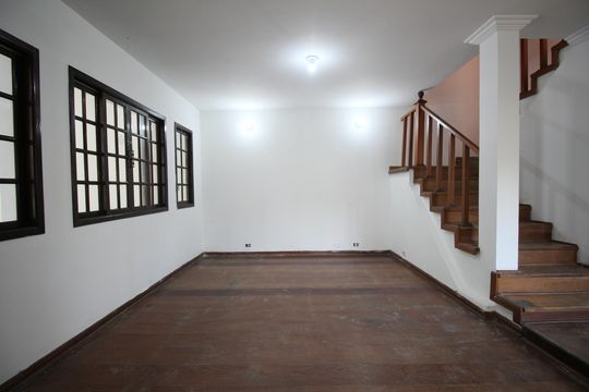 Sala de casa à venda com 3 quartos, 415m² em Jardim Londrina, São Paulo