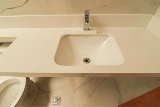 Banheiro da Suíte 1 de casa de condomínio à venda com 2 quartos, 86m² em Água Fria, São Paulo