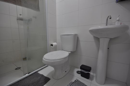 Banheiro de apartamento para alugar com 1 quarto, 37m² em Vila Guilherme, São Paulo